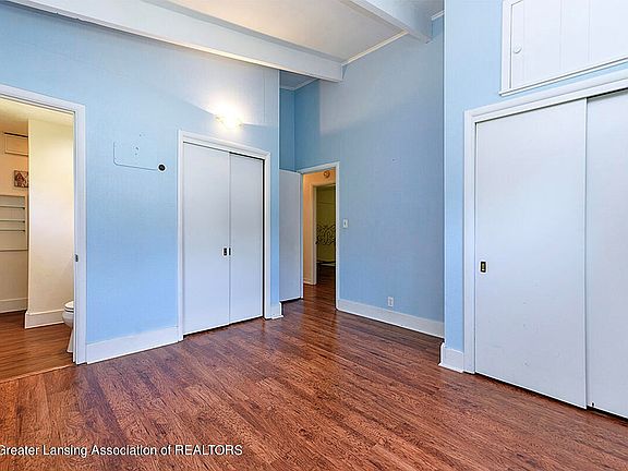 3rd image of 4206 Saran Dr