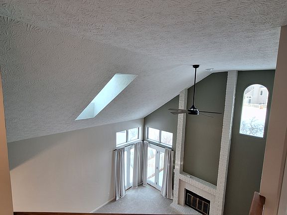 4th image of 9441 Bridgewater Cir