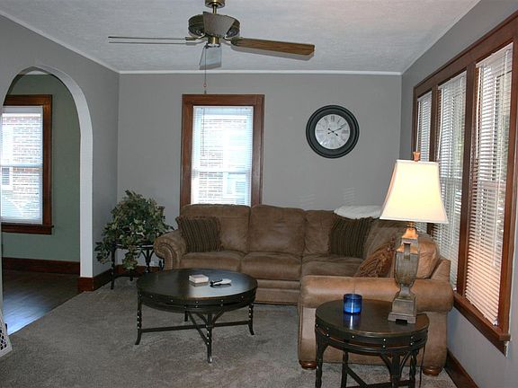 5th image of 602 S 27th St