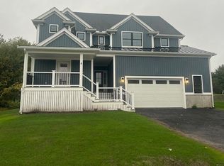 66 Parish Rd #4, Georgetown, MA 01833