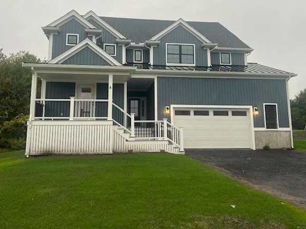 66 Parish Rd #4, Georgetown, MA 01833