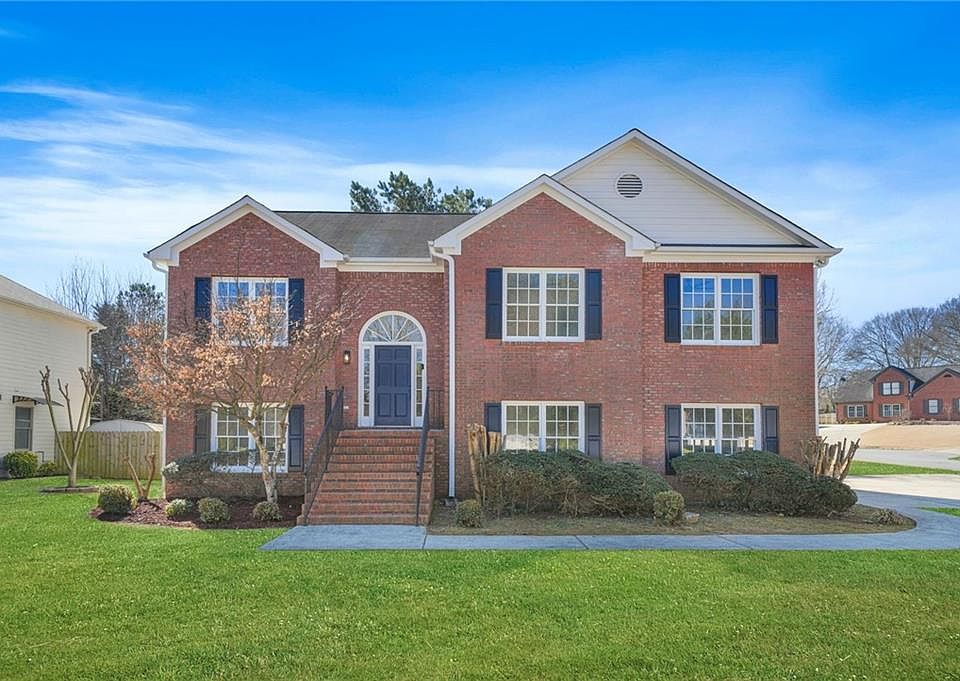 1st image of 439 Wind Walk Cir