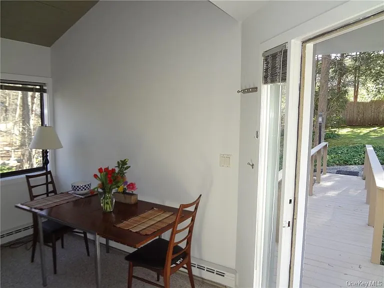 10A Clearwater Ln — Photo 8