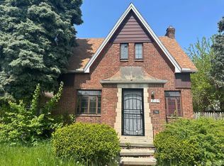10125 Roxbury St, Detroit, MI 48224