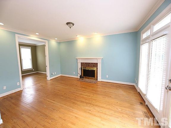3rd image of 6017 Tenbury Ct