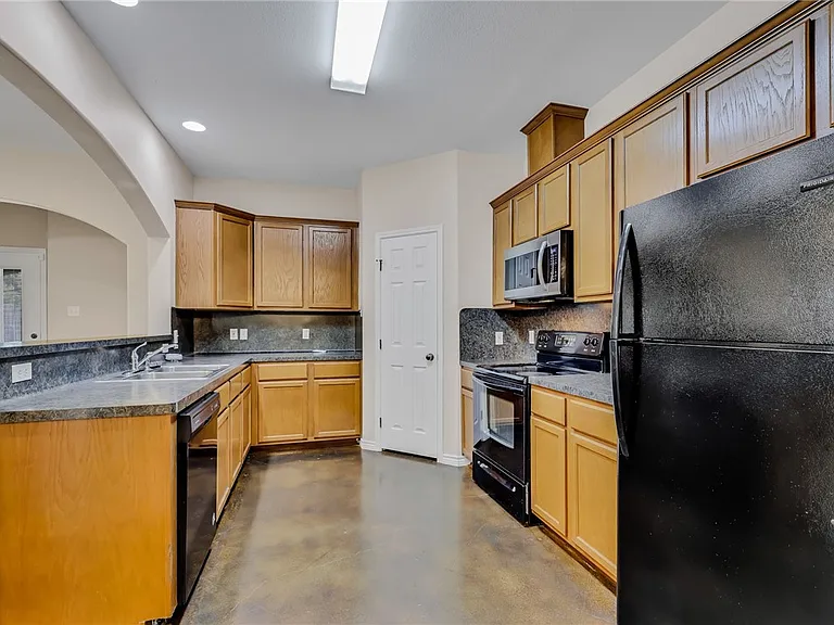 6622 Rhine Dr #A — Photo 11