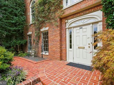 4016 Linnean Ave NW, Washington, DC, 20008