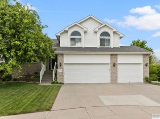 6120 Cheney Ridge Cir, Lincoln, NE 68516