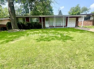 10819 Hallstead Dr #A, Saint Louis, MO 63136