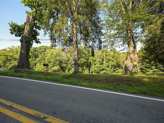 3rd image of 197 McClain Rd