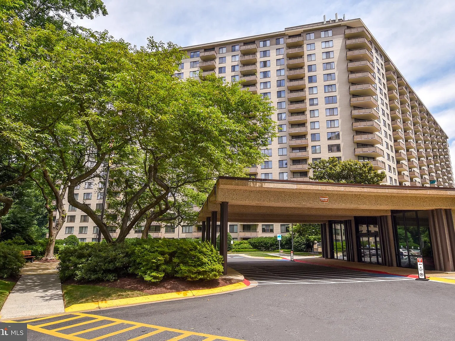 1 bed, 630 sqft, $1,775 — Photo 2