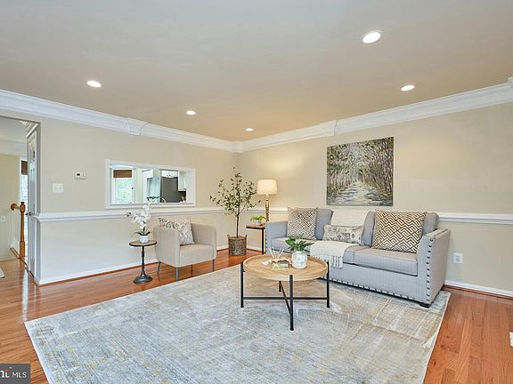 4th image of 8310 Ewing Pl