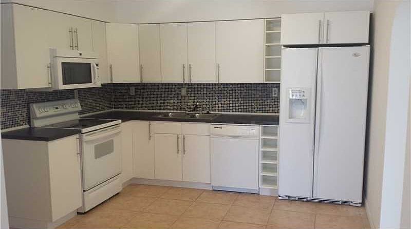 1st image of 514 N 24th Ave
