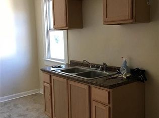 942 E 79th St, Cleveland, OH 44103