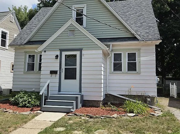 1204 Hapeman St, Lansing, MI 48915