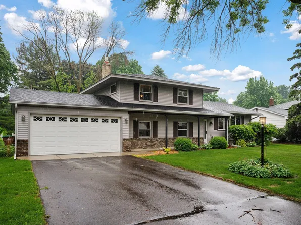 3696 Sun Ter, White Bear Lake, MN 55110