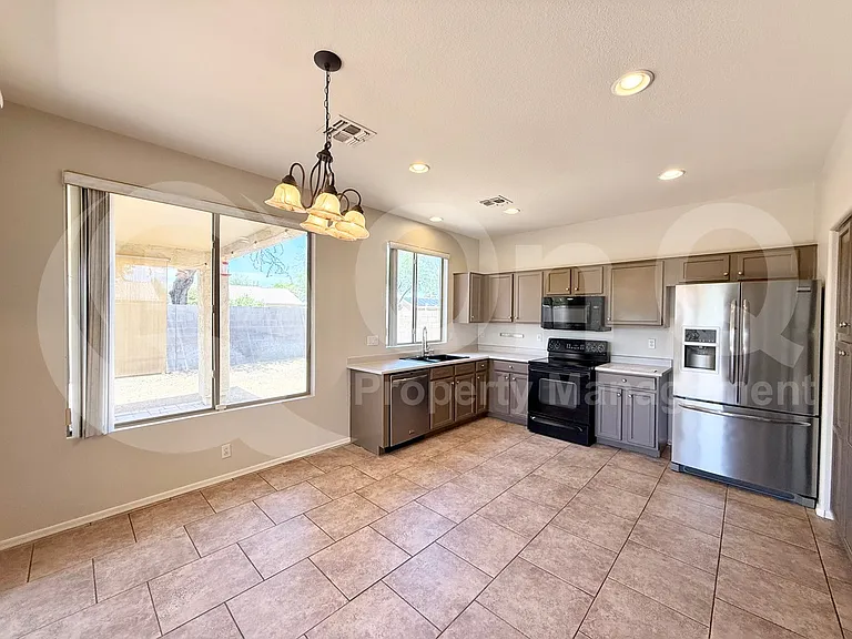 230 N Nash Way — Photo 8