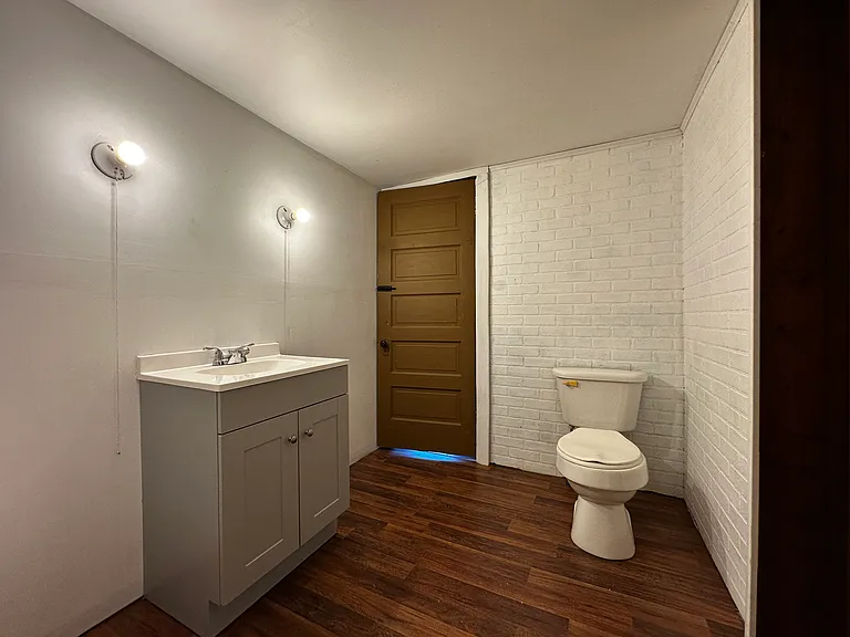 8232 Mercer St #1 — Photo 18