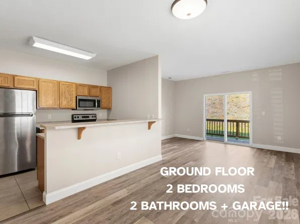 43 Foxden Dr Unit 104, Fletcher, NC 28732