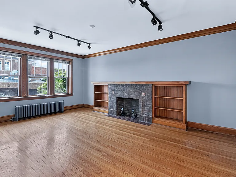 438 N Main St #S — Photo 4
