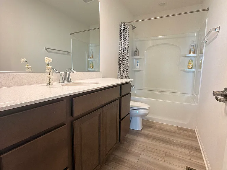 2411 Fairfield Ave — Photo 21