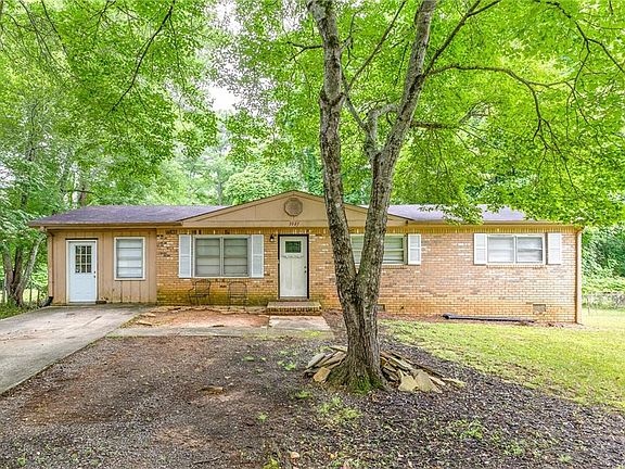 4th image of 3927 Buck Rd