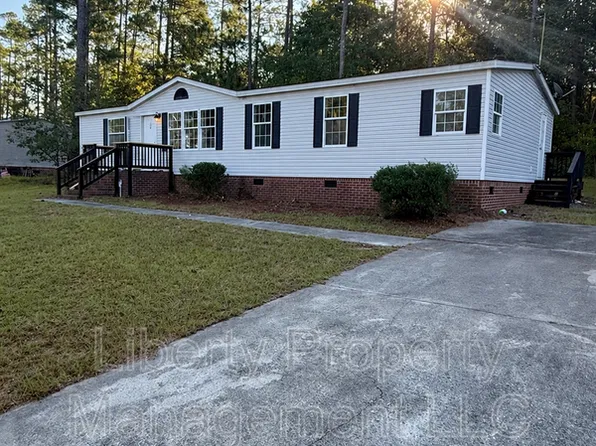 111 Fairview Ln, Sanford, NC 27330