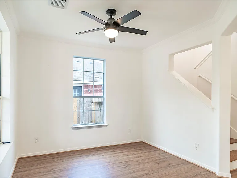 16327 Woma Ct — Photo 29
