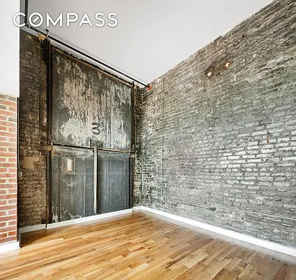 Rented by Compass | media 21