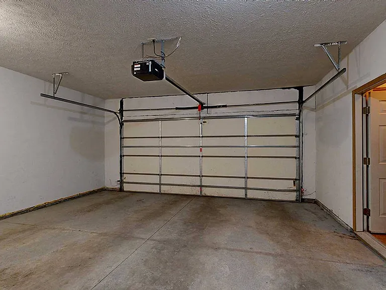 Stone Creek Villas — Photo 177