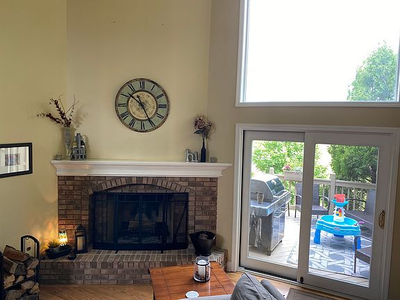 4th image of 26W144 Klein Creek Dr #26W144
