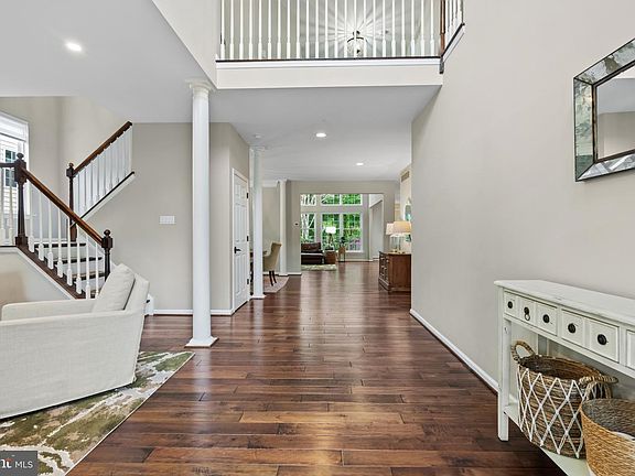 4th image of 116 Riverwoods Dr