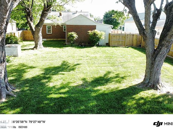 5th image of 2716 Westover Dr