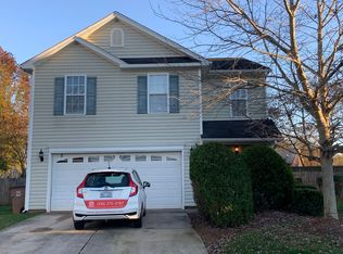 2 White Oak Ct, Greensboro, NC 27405