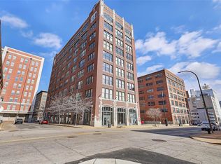 1627 Locust St APT 304, Saint Louis, MO 63103