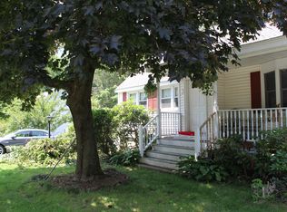 13 School House Ln, Billerica, MA 01821