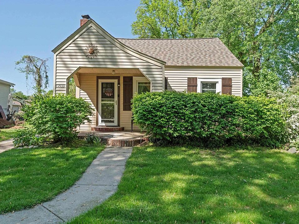 1st image of 19539 Paxson Dr N