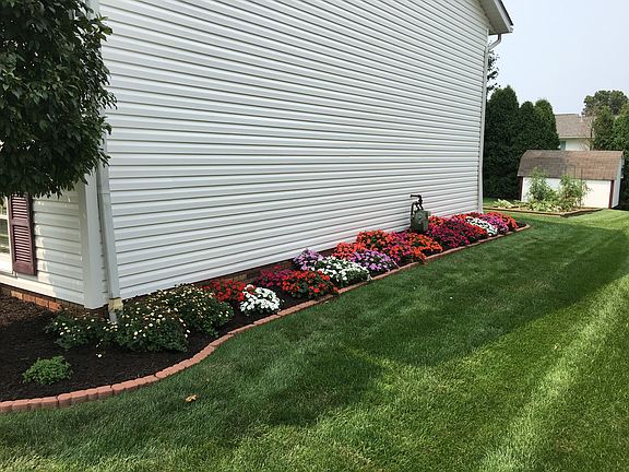 3rd image of 103 Northwood Dr