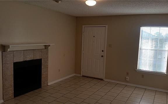 2nd image of 743 Gladstone Ct