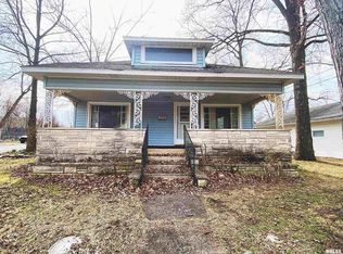 706 E Washington St, Christopher, IL 62822