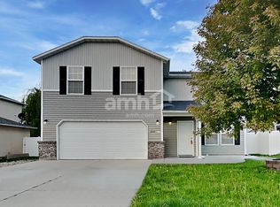 1211 N Cambrick Dr, Kuna, ID 83634