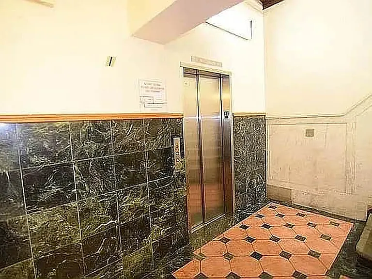 77 Delancey St #5C — Photo 8
