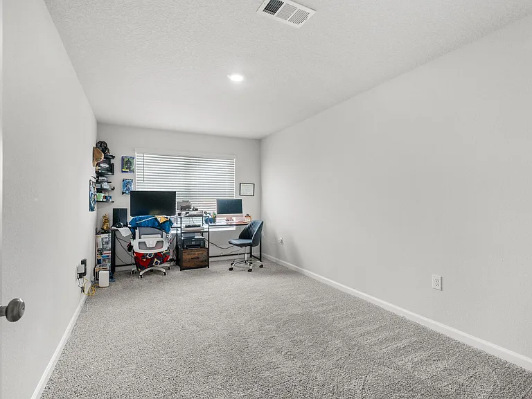 557 Mary Lou Way — Photo 6