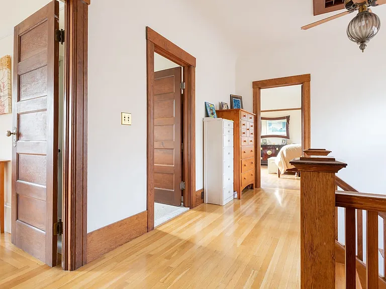 348 Warwick Ave — Photo 33