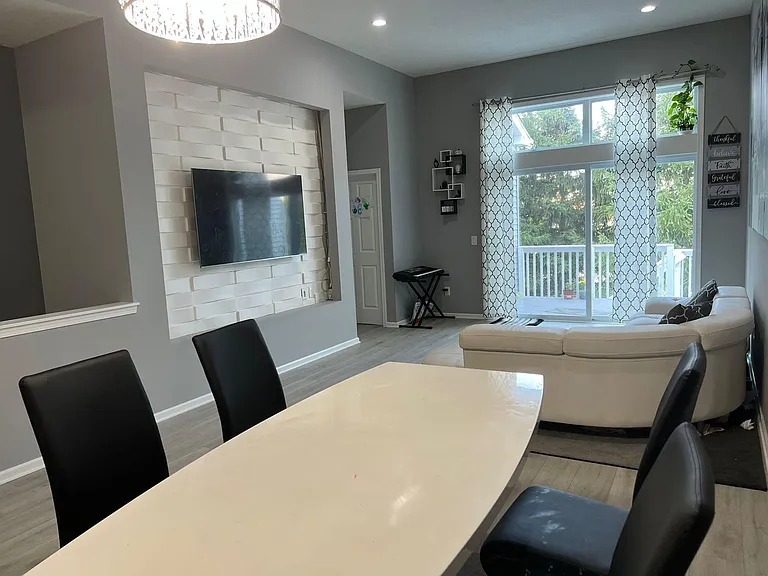 2326 Fieldstone Dr — Photo 6