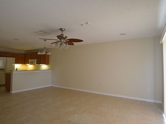 4th image of 176 Constitution Way