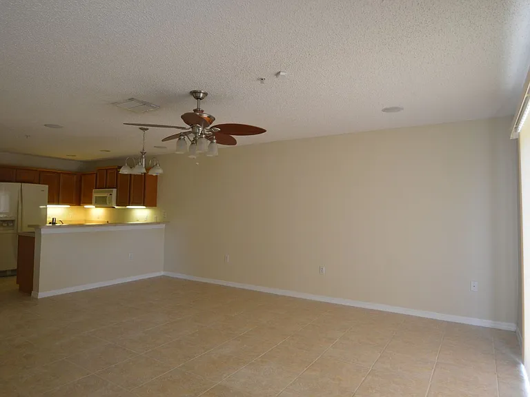 176 Constitution Way — Photo 4