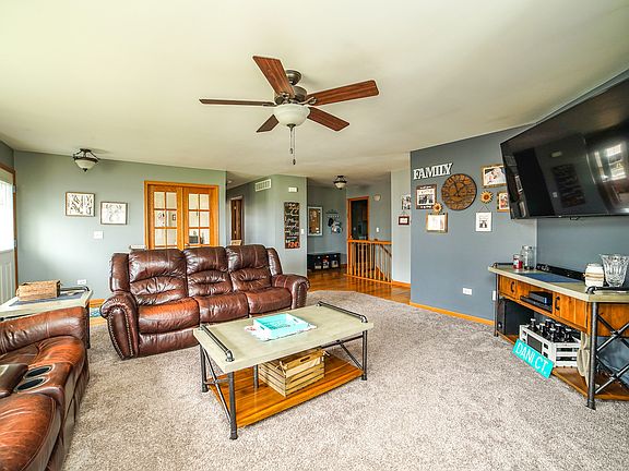 3rd image of 5730 Hearthside Dr