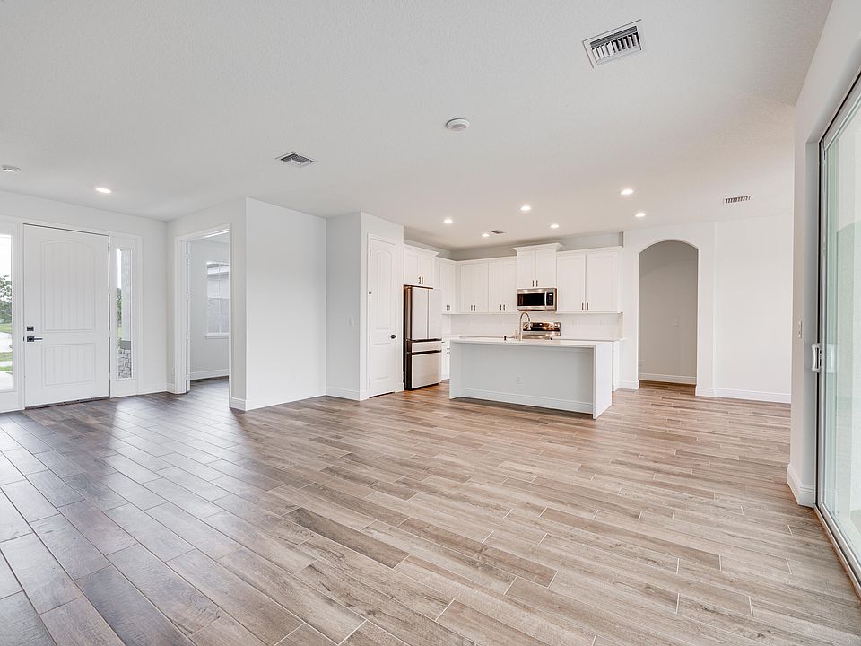 1st image of 5811 NW Dooley Circle