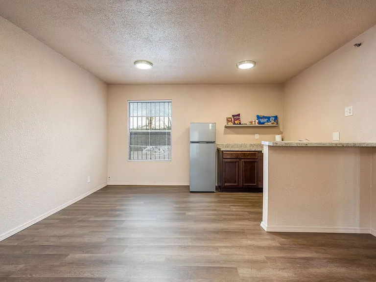 2350 Turrentine Dr #198 — Photo 4